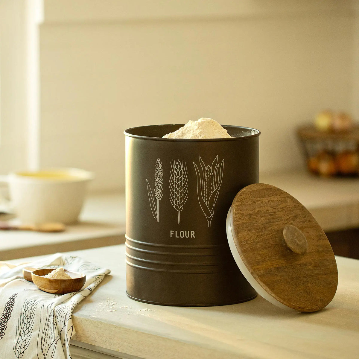 Charcoal Brown Flour Storage Barrel with Wooden Lid