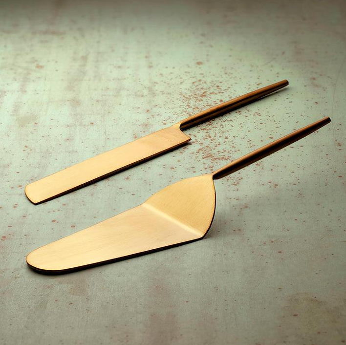 Aura Gold Gold Cake Serving Set of Two