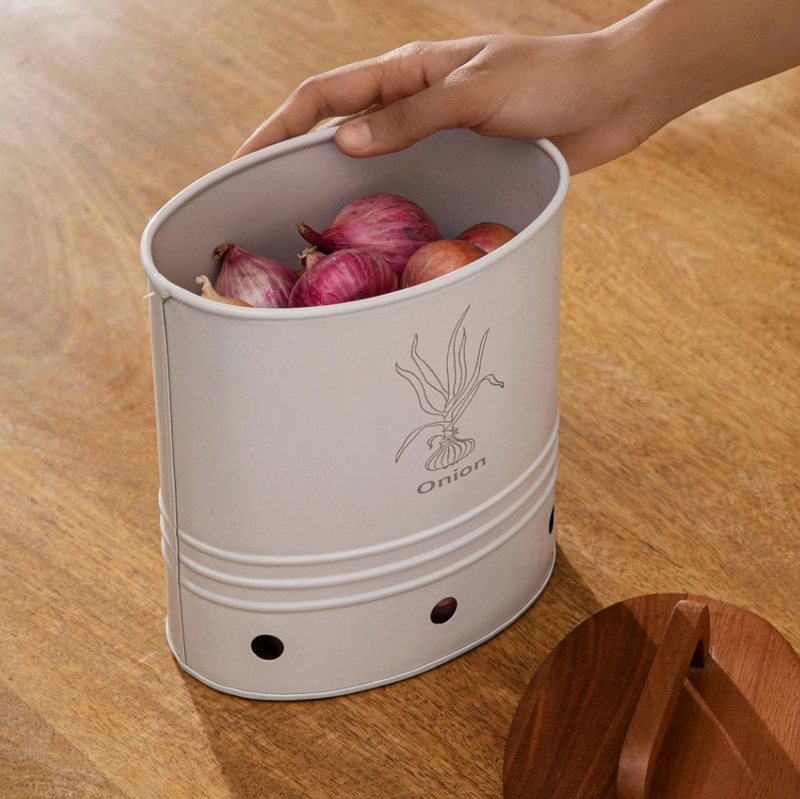 Canny Onion Storage Barrel With Wooden Lid
