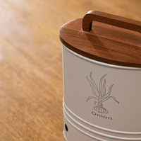 Canny Onion Storage Barrel With Wooden Lid