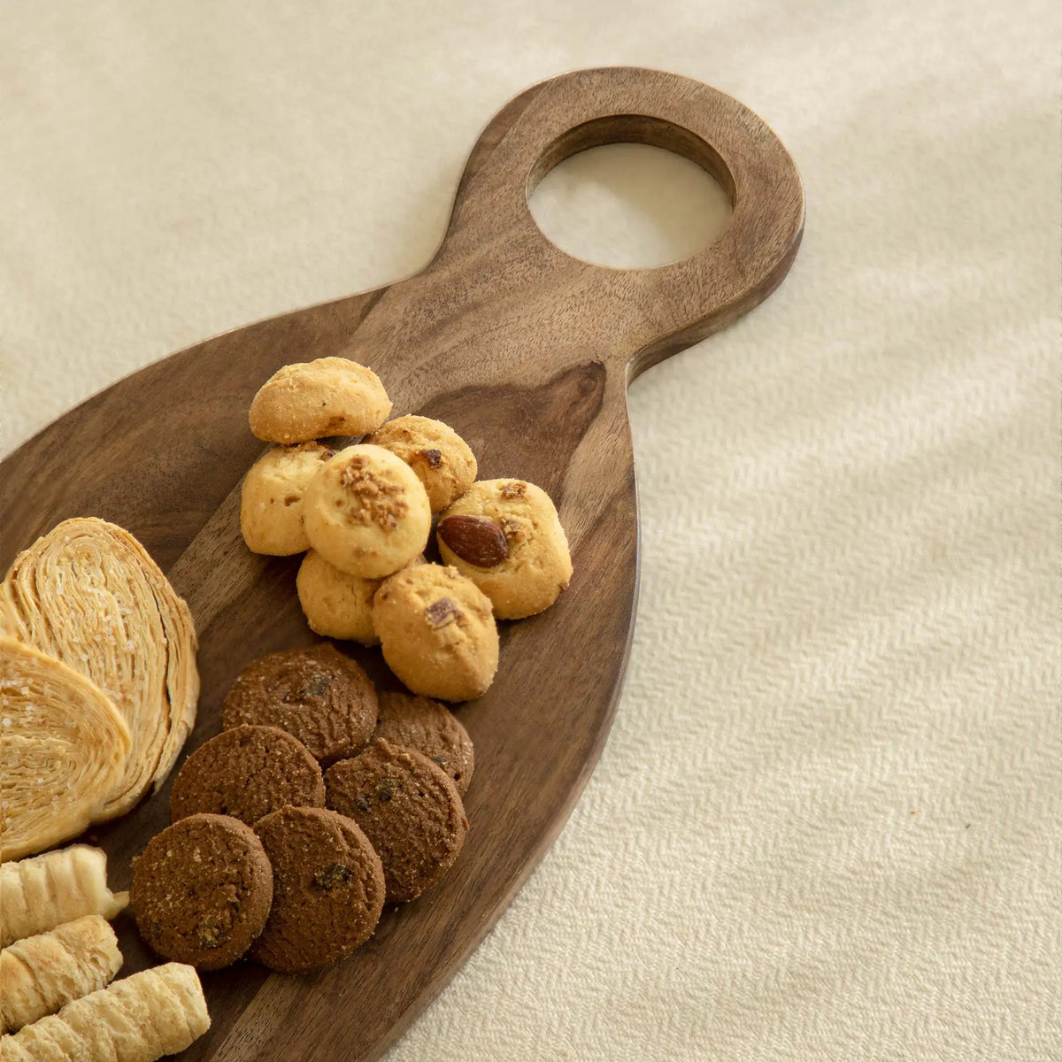 Laimai Chopping Board - Oval